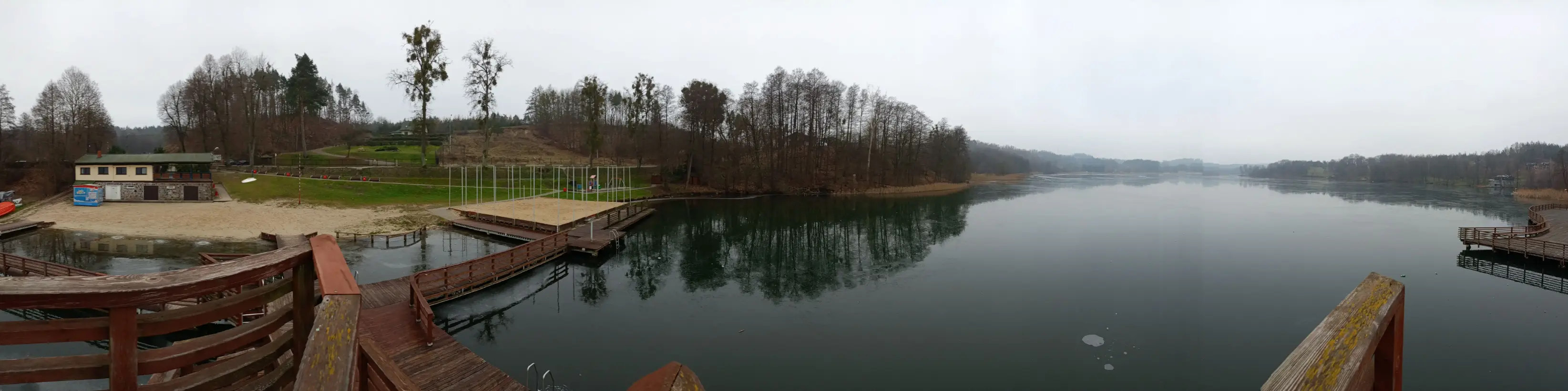 Panorama Jeziora Górznieńskiego - szeroki widok na cały akwen